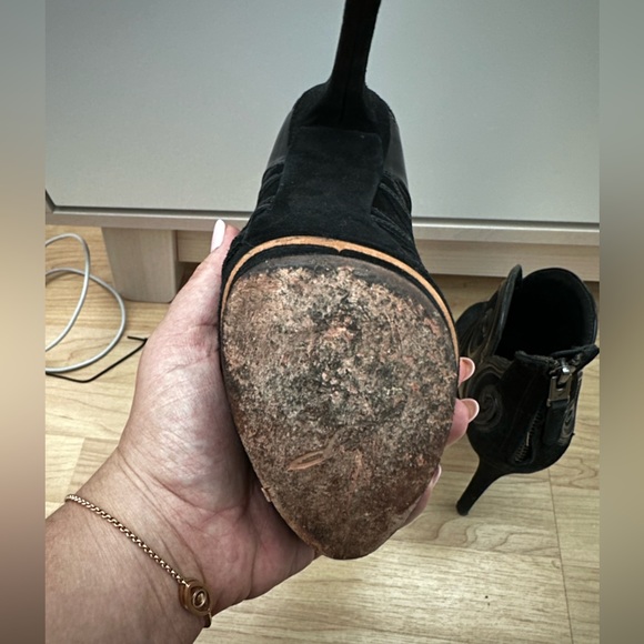 Brian Atwood Figara platform booties. Size 37 black. - Picture 4 of 4